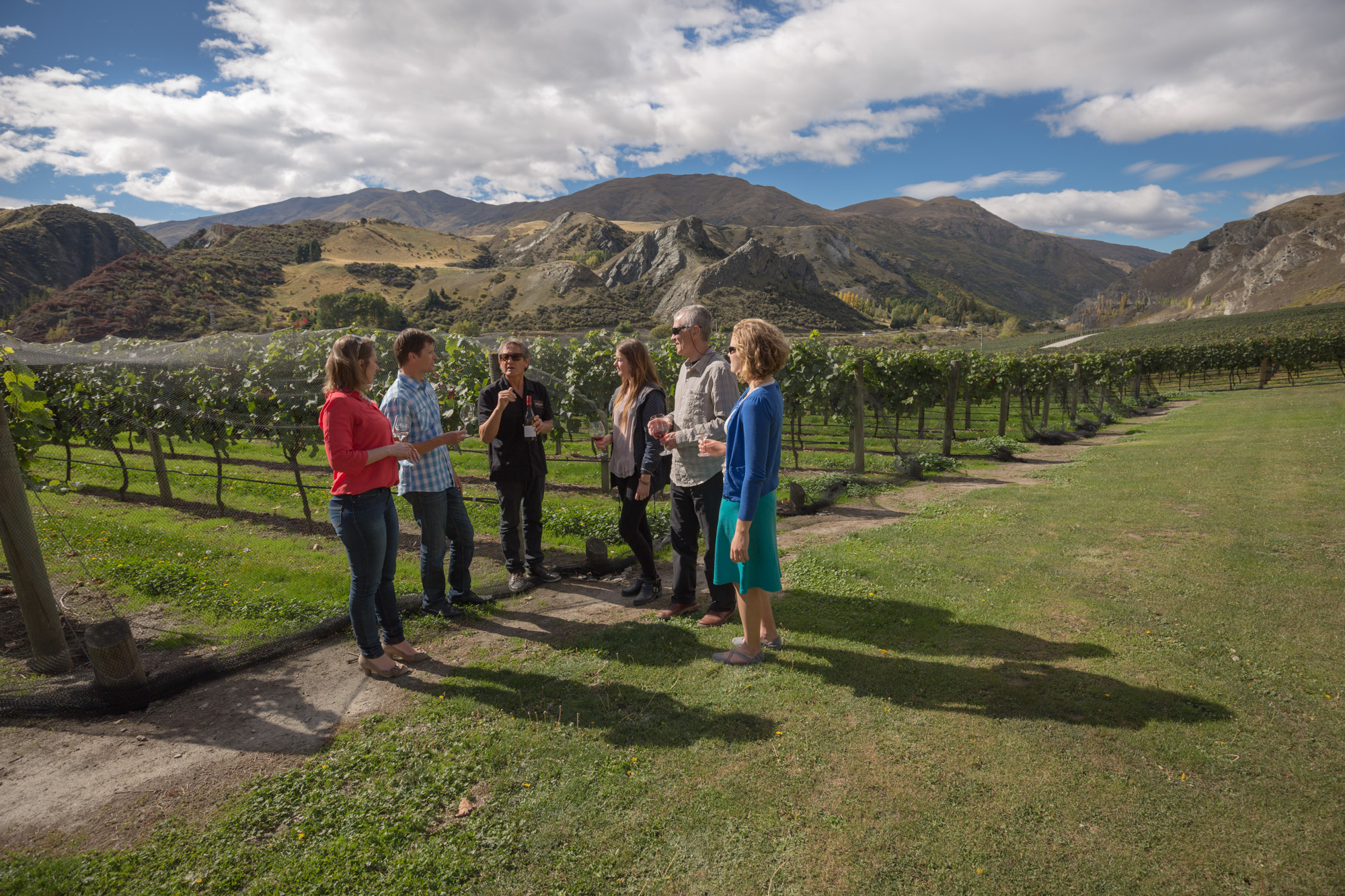 wine tour in queenstown new zealand